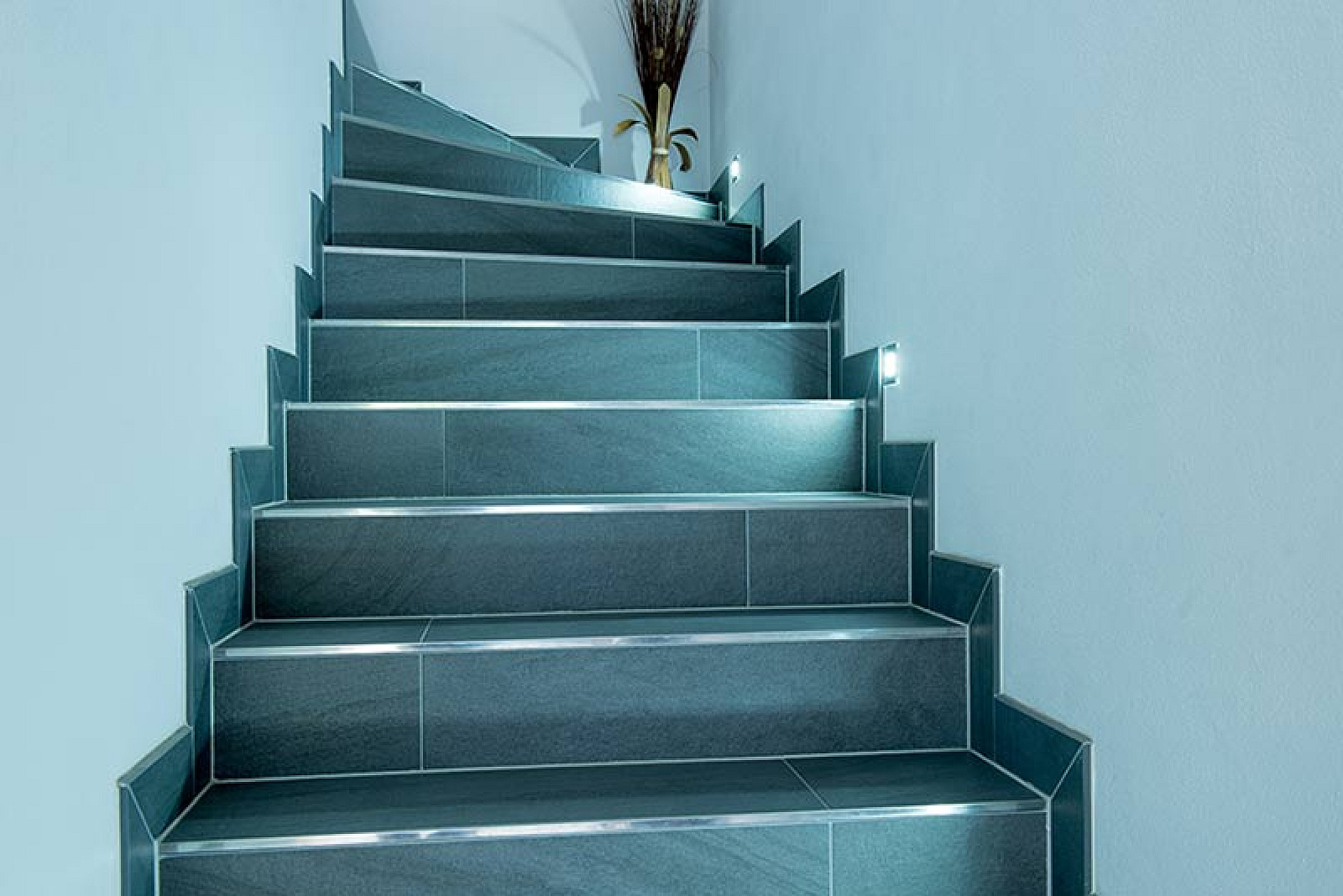 Fliesen Fur Treppen Fliesen Gruber